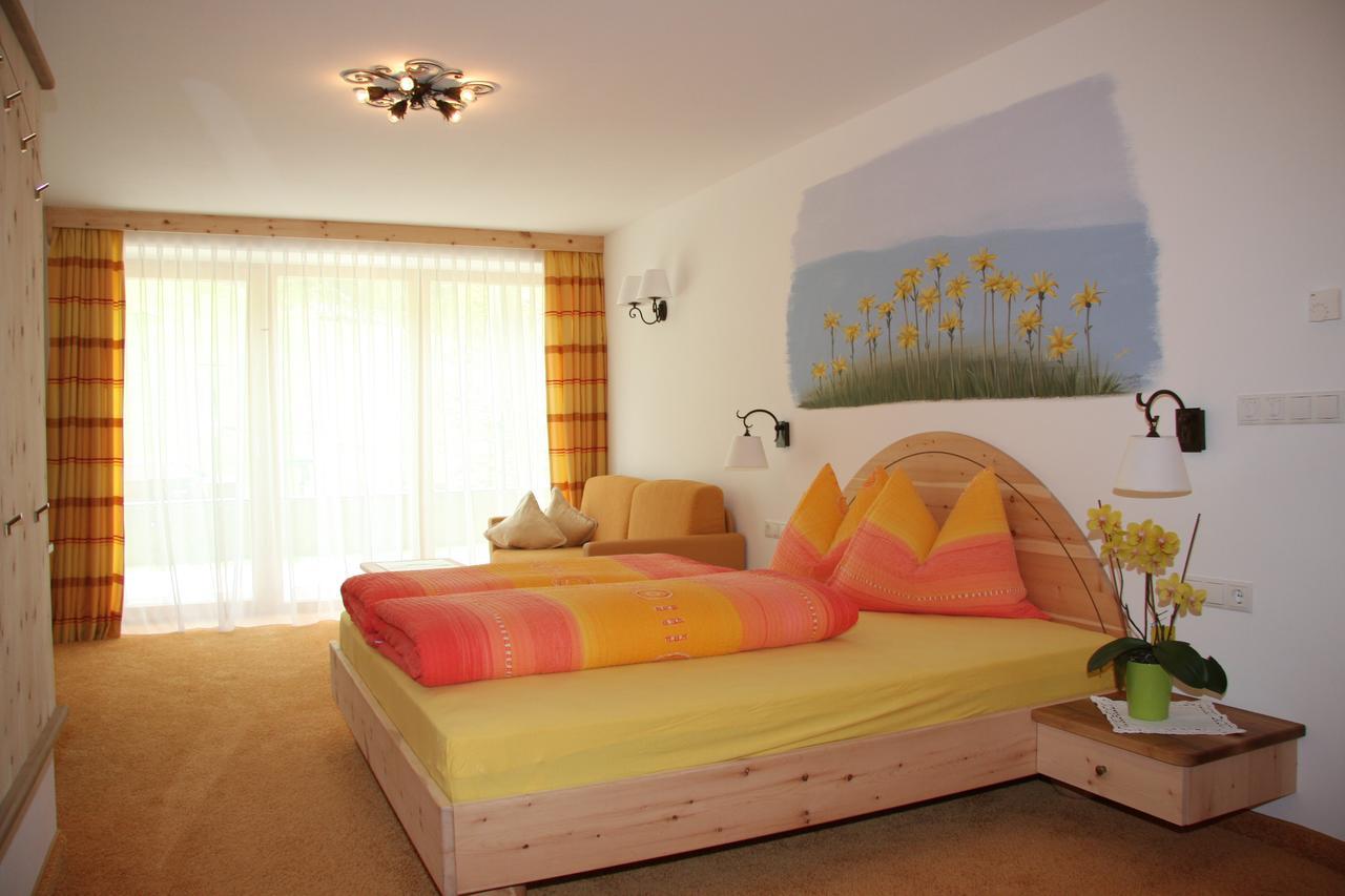 Hotel Restaurant Rosmarie Pfelders Dış mekan fotoğraf