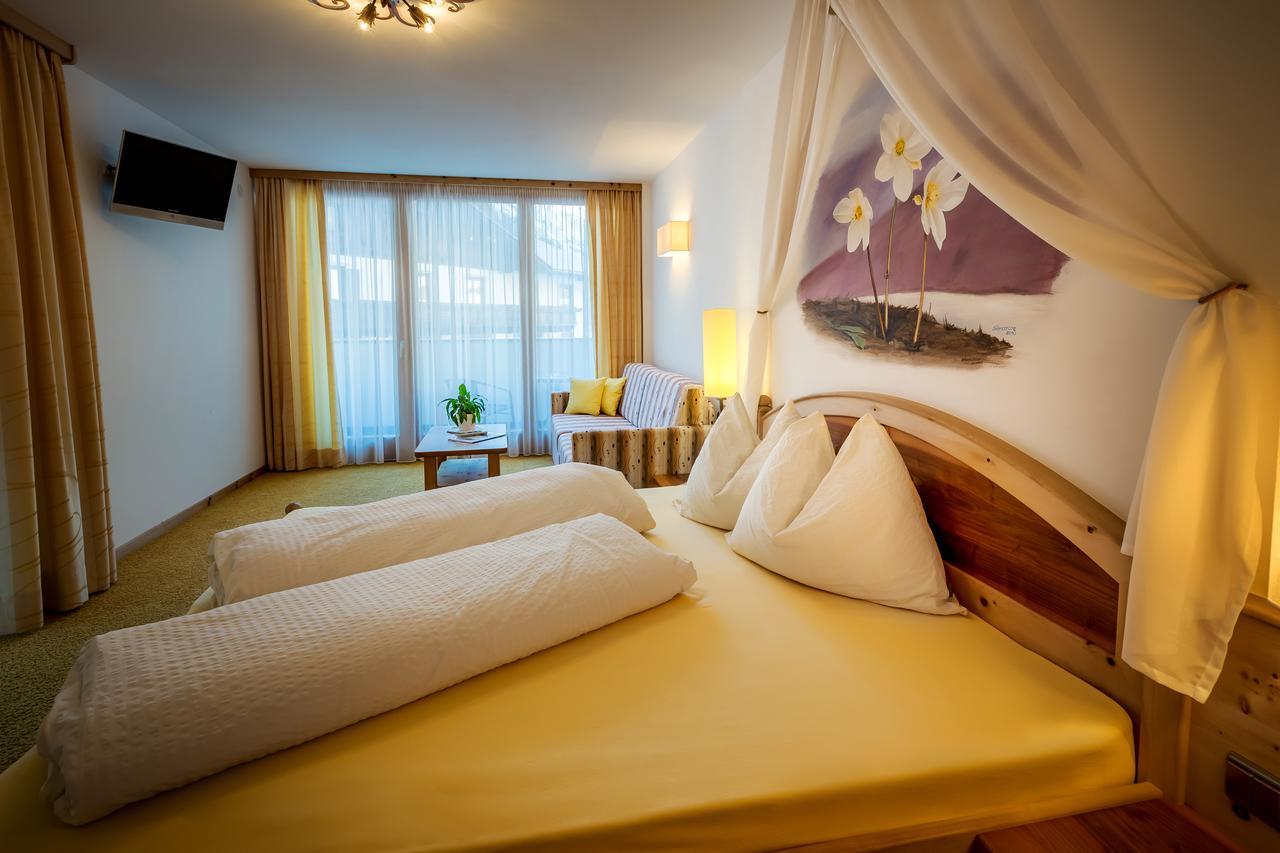 Hotel Restaurant Rosmarie Pfelders Dış mekan fotoğraf